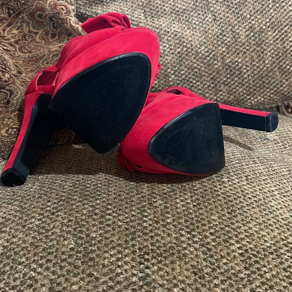 Justfab Dominica Red Velvet Platforms - Picture 2 of 4